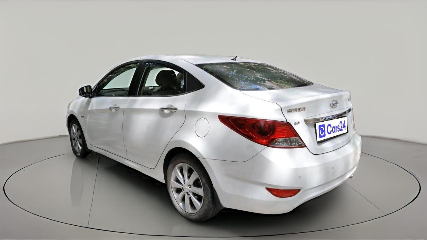 2013 Hyundai Verna FLUIDIC 1.6 CRDI SX OPT, Diesel, Manual, 1,00,952 km, exterior