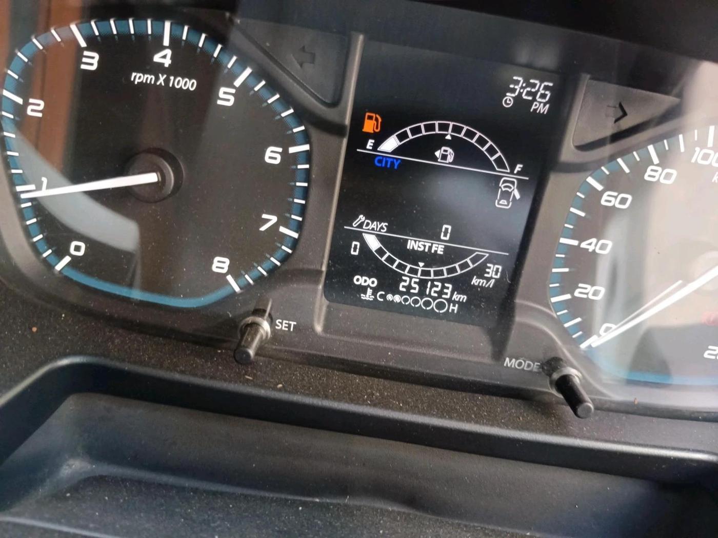 2022 Tata PUNCH PURE MT, Petrol, Manual, 25,123 km, interior