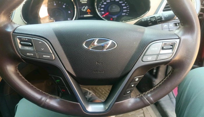 2015 Hyundai Santa Fe 4 WD AT, Diesel, Automatic, 1,23,323 km, interior