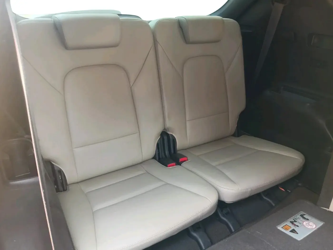 2015 Hyundai Santa Fe 4 WD AT, Diesel, Automatic, 1,23,323 km, interior