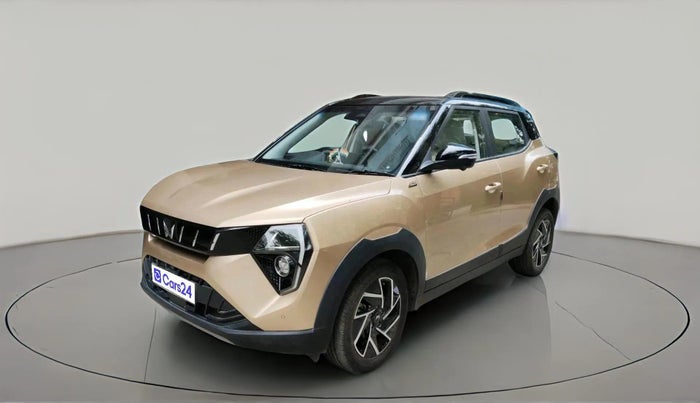 2024 Mahindra XUV 3XO AX7L 1.2 Petrol AT, Petrol, Automatic, 2,487 km, exterior
