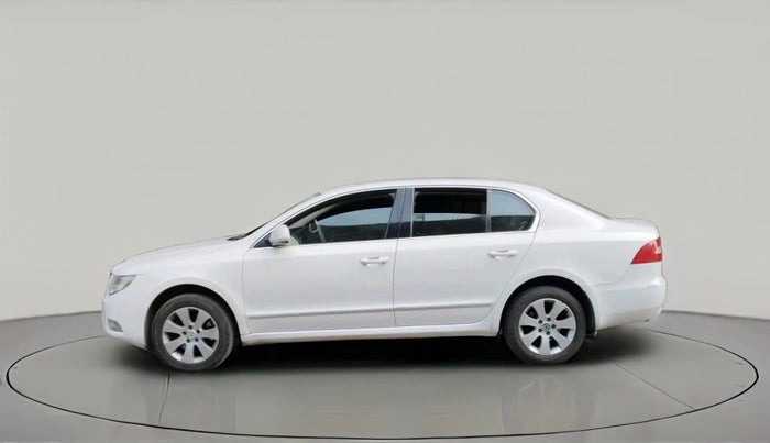 2012 Skoda Superb ELEGANCE 2.0 TDI CR AT, Diesel, Automatic, 1,58,363 km, exterior