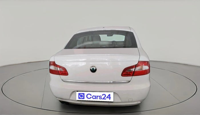 2012 Skoda Superb ELEGANCE 2.0 TDI CR AT, Diesel, Automatic, 1,58,363 km, exterior