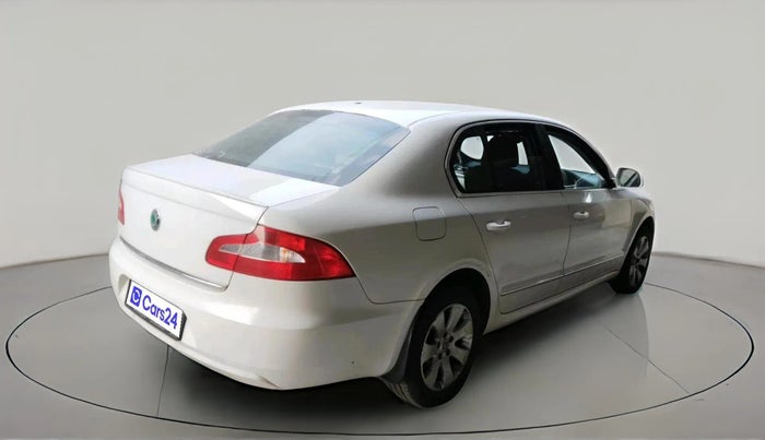 2012 Skoda Superb ELEGANCE 2.0 TDI CR AT, Diesel, Automatic, 1,58,363 km, exterior