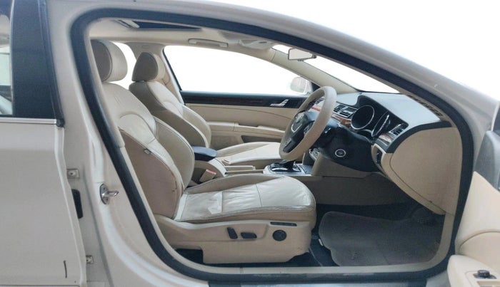 2012 Skoda Superb ELEGANCE 2.0 TDI CR AT, Diesel, Automatic, 1,58,363 km, interior