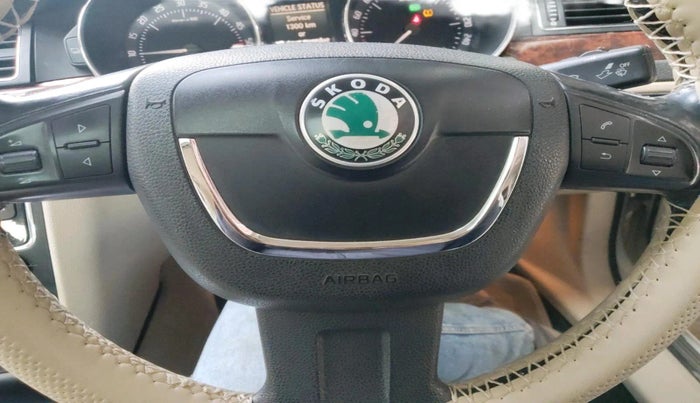 2012 Skoda Superb ELEGANCE 2.0 TDI CR AT, Diesel, Automatic, 1,58,363 km, interior