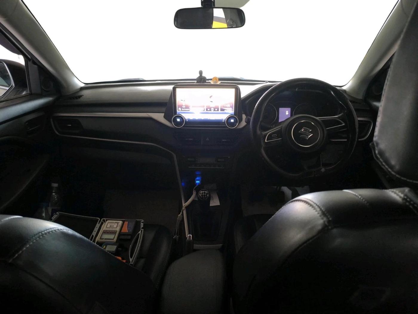2023 Maruti BREZZA VXI S-CNG, CNG, Manual, 48,197 km, interior