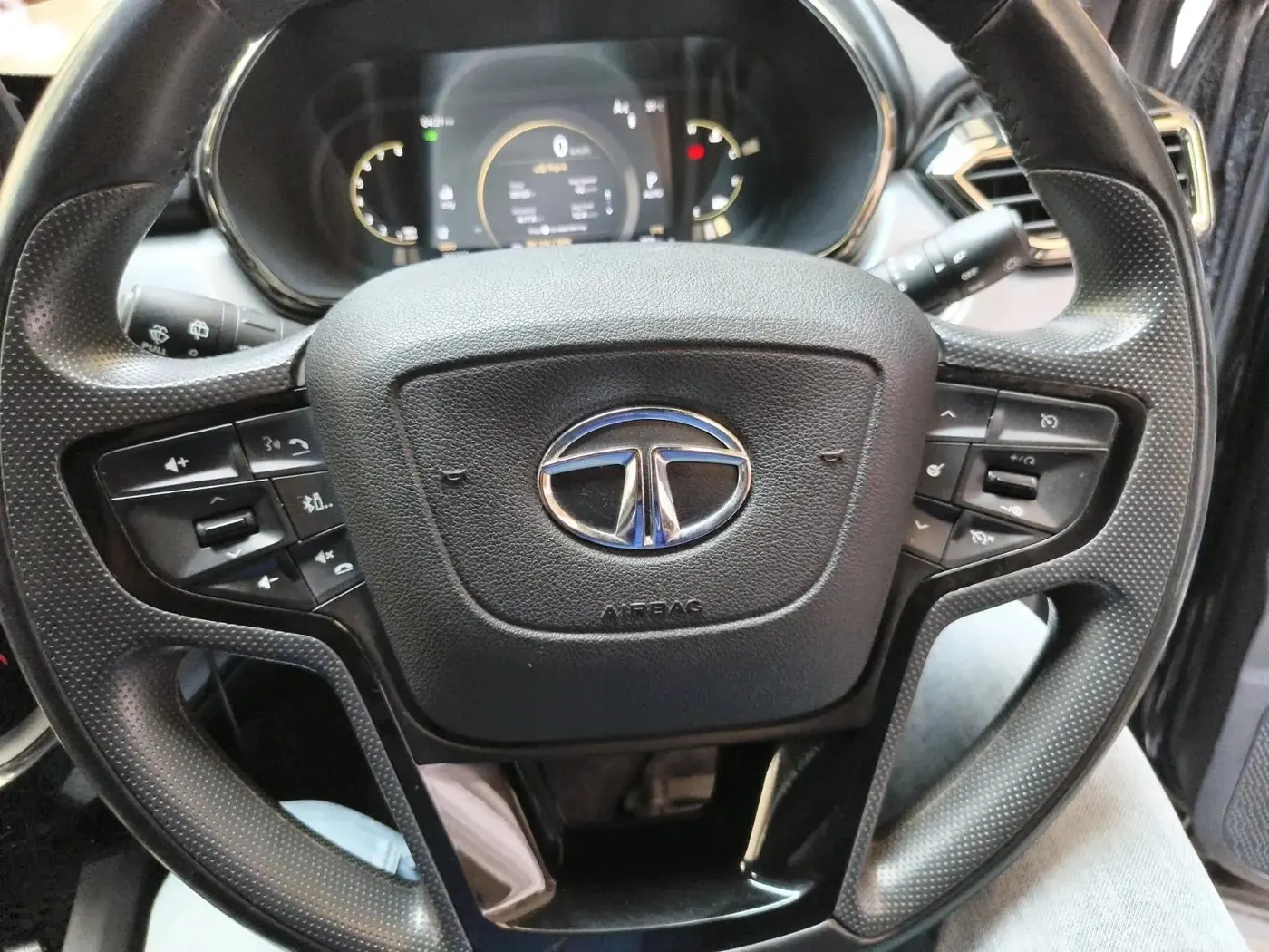 2023 Tata Harrier XZA PLUS O DARK EDITION, Diesel, Automatic, 58,295 km, interior