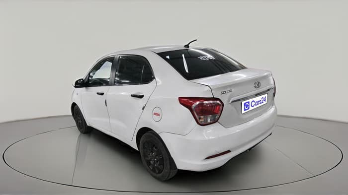 2017 Hyundai Xcent BASE ABS 1.1, Diesel, Manual, 1,17,460 km, exterior