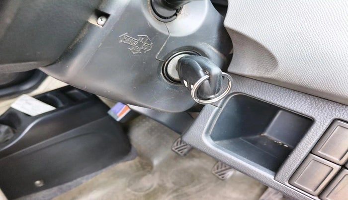 2012 Maruti Wagon R 1.0 VXI, Petrol, Manual, 60,687 km, interior