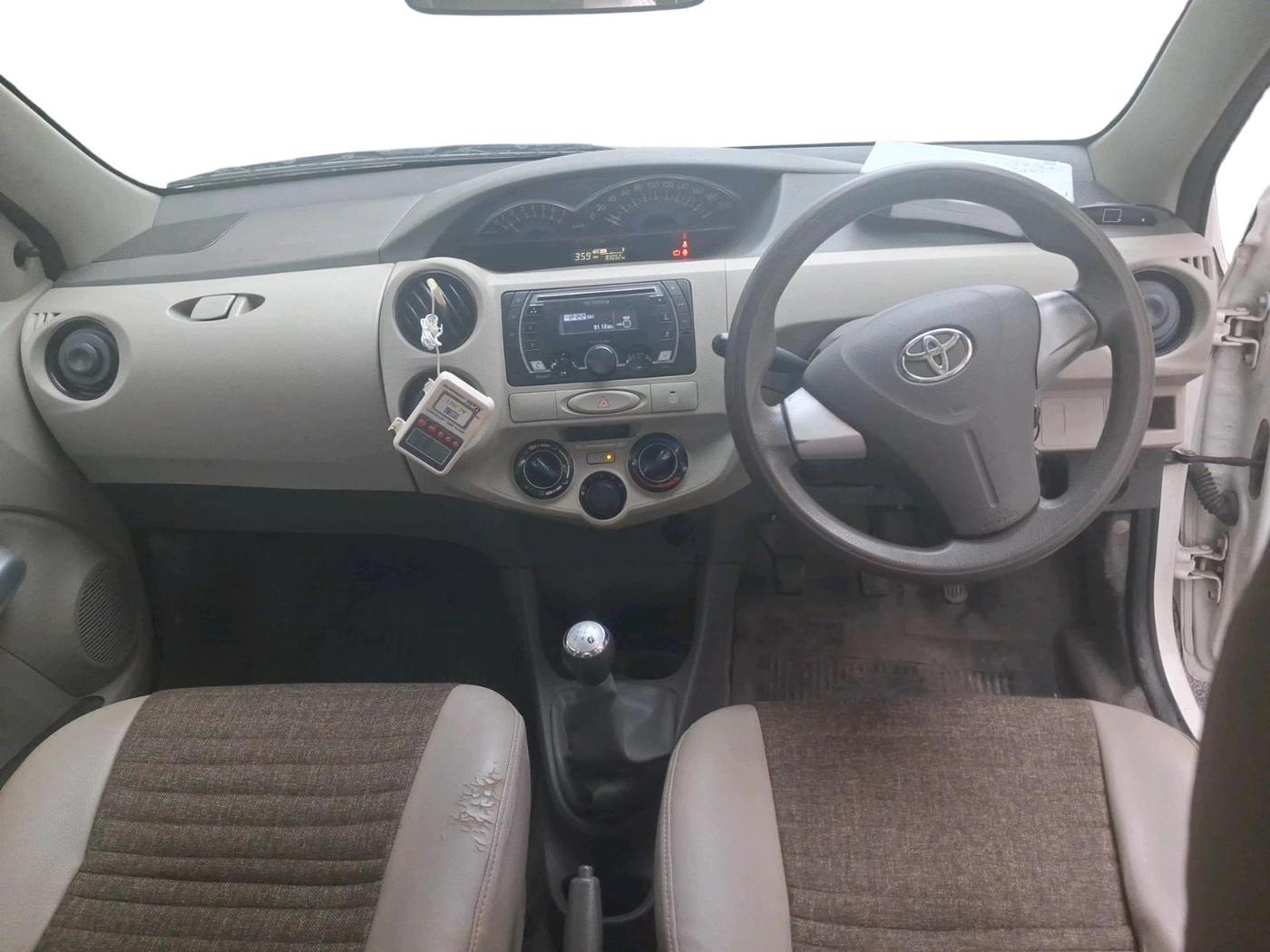 2015 Toyota Etios G, Petrol, Manual, 83,052 km, interior
