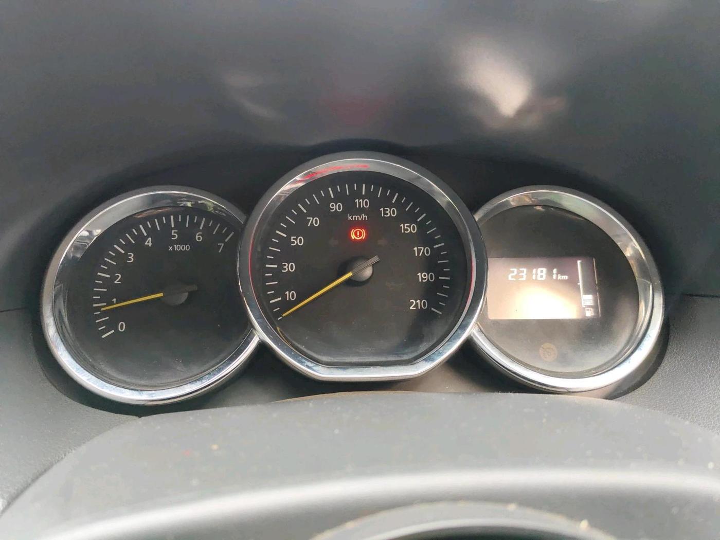 2016 Renault Duster RXL PETROL, Petrol, Manual, 23,181 km, interior