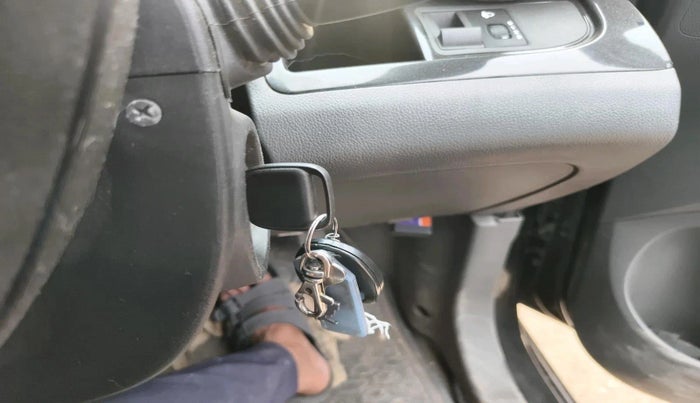 2011 Chevrolet Beat LT PETROL, Petrol, Manual, 57,240 km, interior