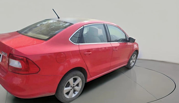 2014 Skoda Rapid 1.5 TDI CR ELEGANCE AT, Diesel, Automatic, 79,084 km, exterior