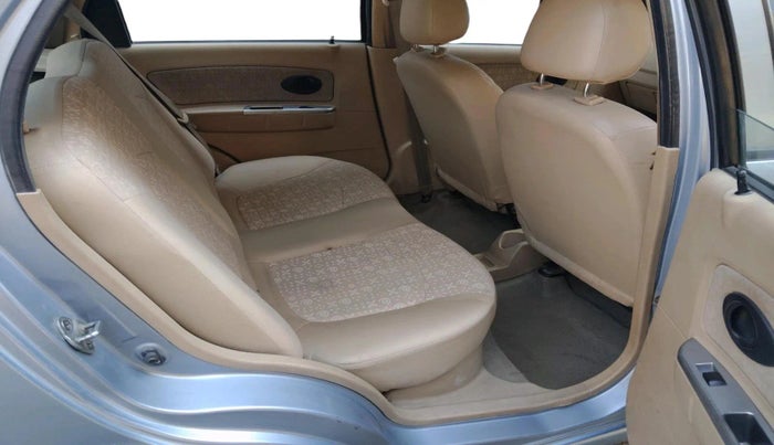 2011 Chevrolet Spark LT 1.0, Petrol, Manual, 1,11,961 km, interior