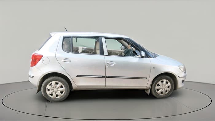 2011 Skoda Fabia AMBIENTE 1.2 MPI, Petrol, Manual, 73,249 km, exterior