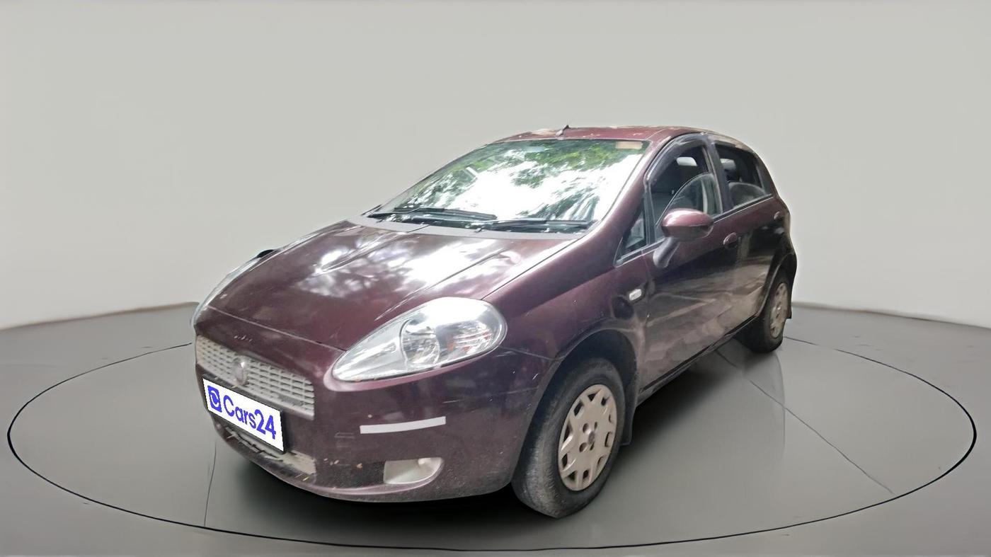 2012 Fiat Grand Punto DYNAMIC 1.3, Diesel, Manual, 1,20,213 km, exterior