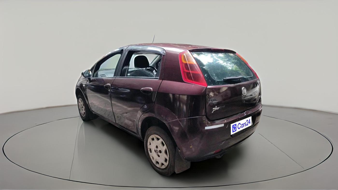 2012 Fiat Grand Punto DYNAMIC 1.3, Diesel, Manual, 1,20,213 km, exterior