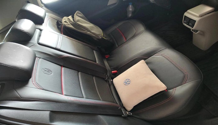 2023 Volkswagen TAIGUN HIGHLINE 1.0 TSI MT, Petrol, Manual, 24,975 km, interior