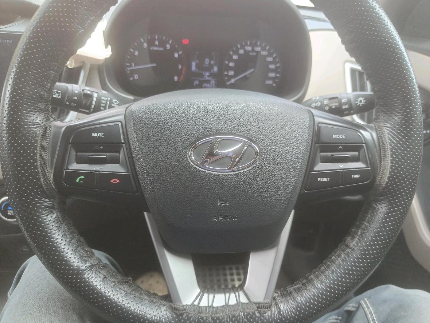 2017 Hyundai Creta SX PLUS AT 1.6 PETROL, Petrol, Automatic, 25,623 km, interior