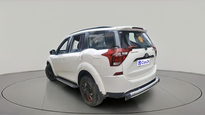 2018 Mahindra XUV500 W5, Diesel, Manual, 81,401 km, exterior