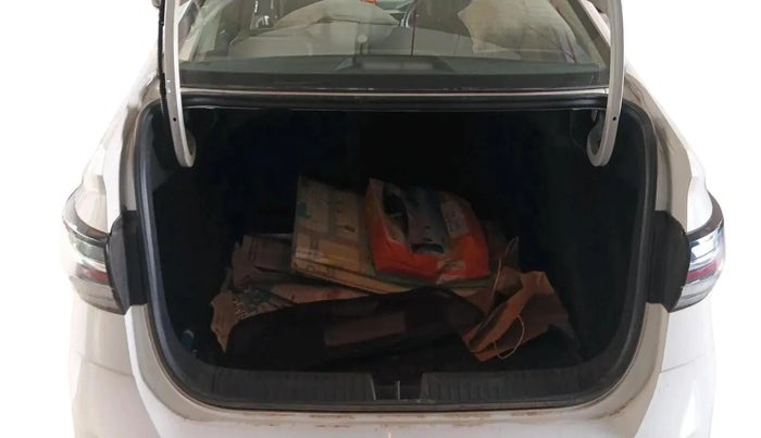 2024 Volkswagen VIRTUS TOPLINE TSI 1.0 AT, Petrol, Automatic, 12,058 km, exterior