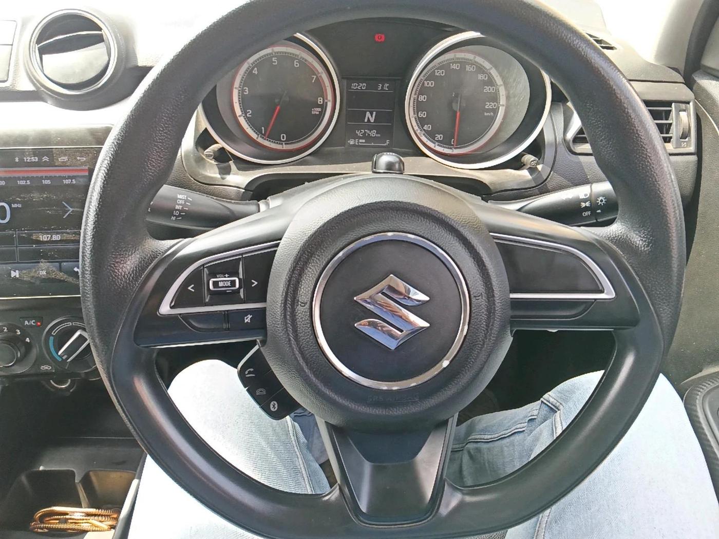 2018 Maruti Swift VXI AMT, Petrol, Automatic, 42,749 km, interior