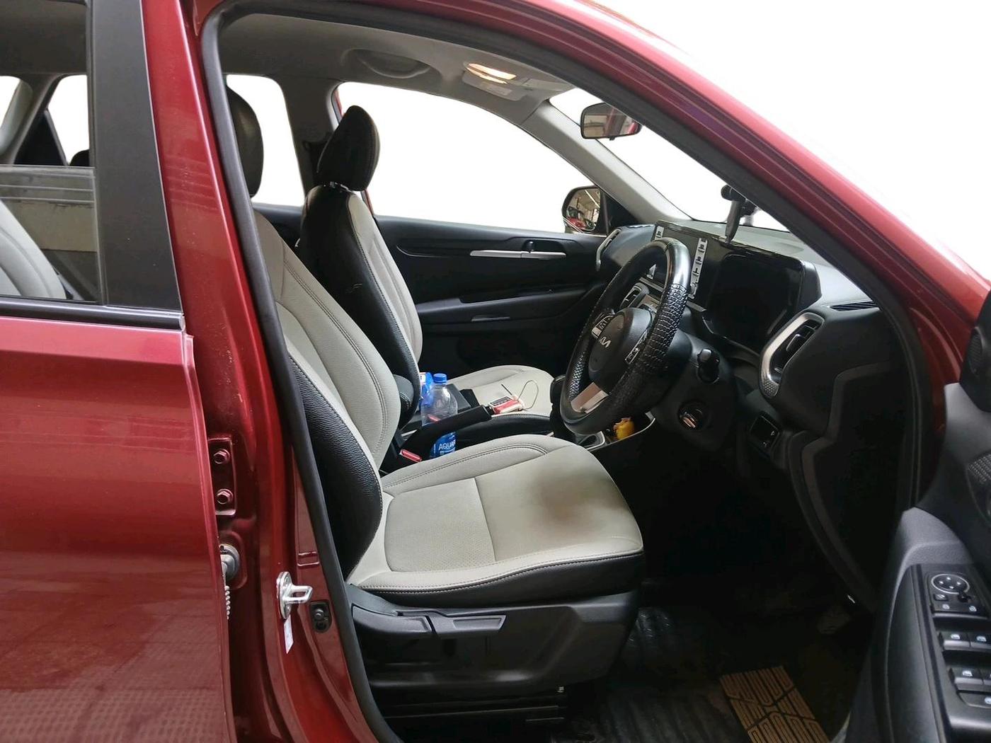 2021 KIA SONET HTK PLUS 1.2, Petrol, Manual, 68,516 km, interior