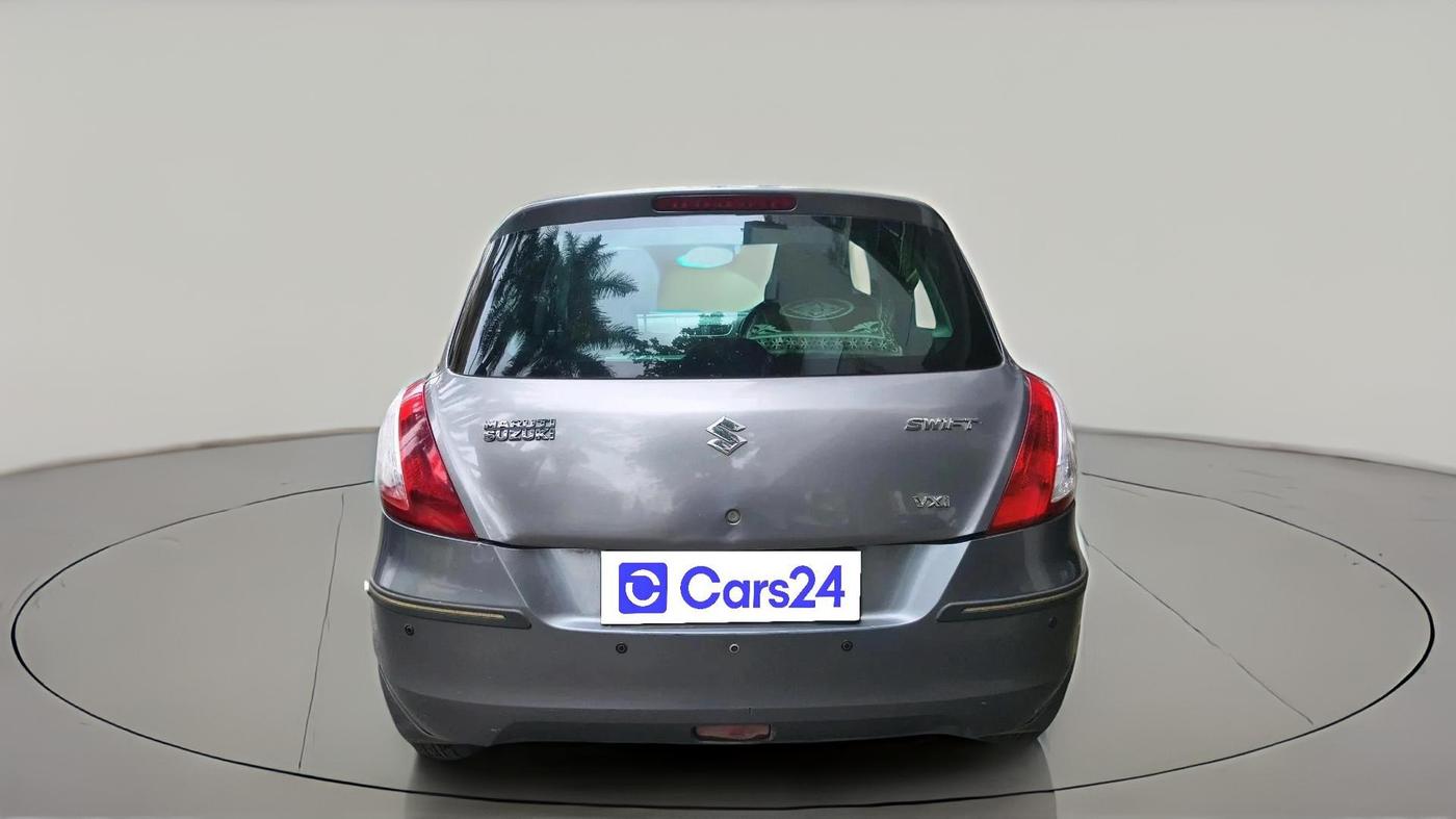 2014 Maruti Swift VXI, CNG, Manual, 1,89,780 km, exterior