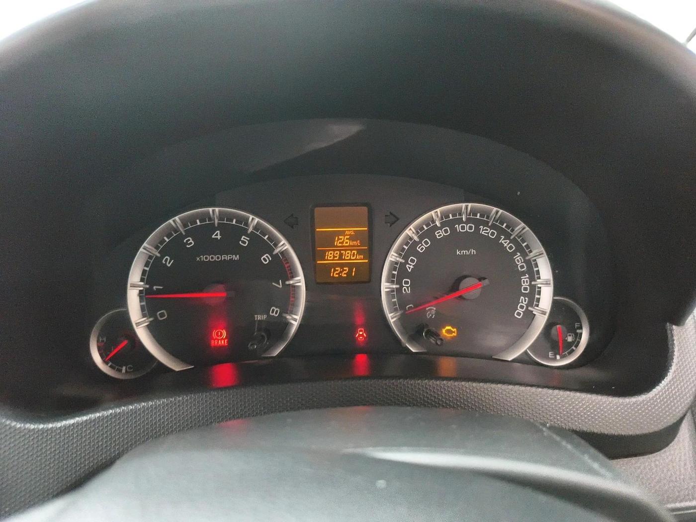 2014 Maruti Swift VXI, CNG, Manual, 1,89,780 km, interior