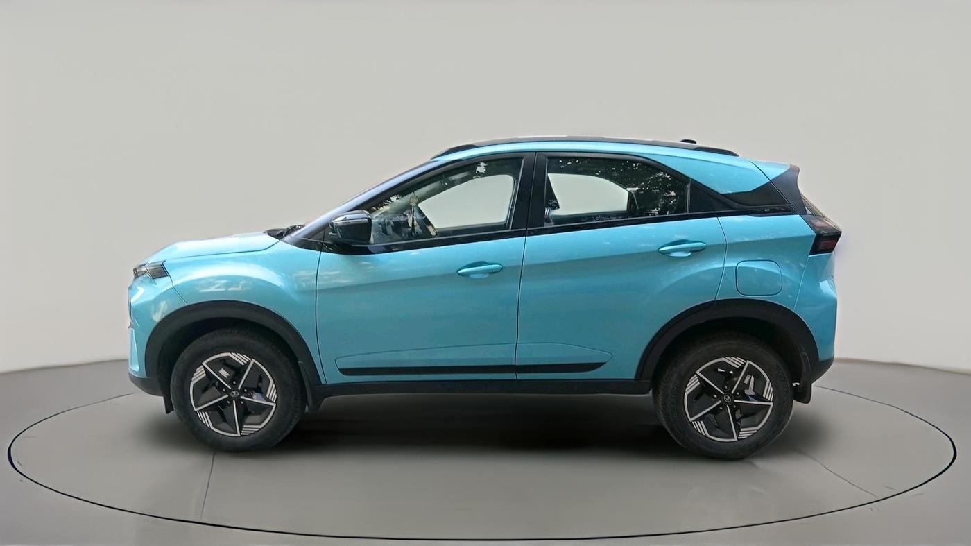 2023 Tata NEXON CREATIVE  AMT 1.2 PETROL, Petrol, Automatic, 28,823 km, exterior
