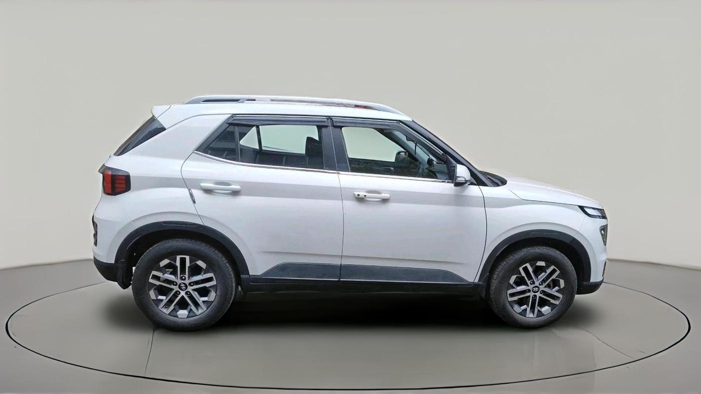 2023 Hyundai VENUE SX 1.5 CRDI, Diesel, Manual, 26,847 km, exterior