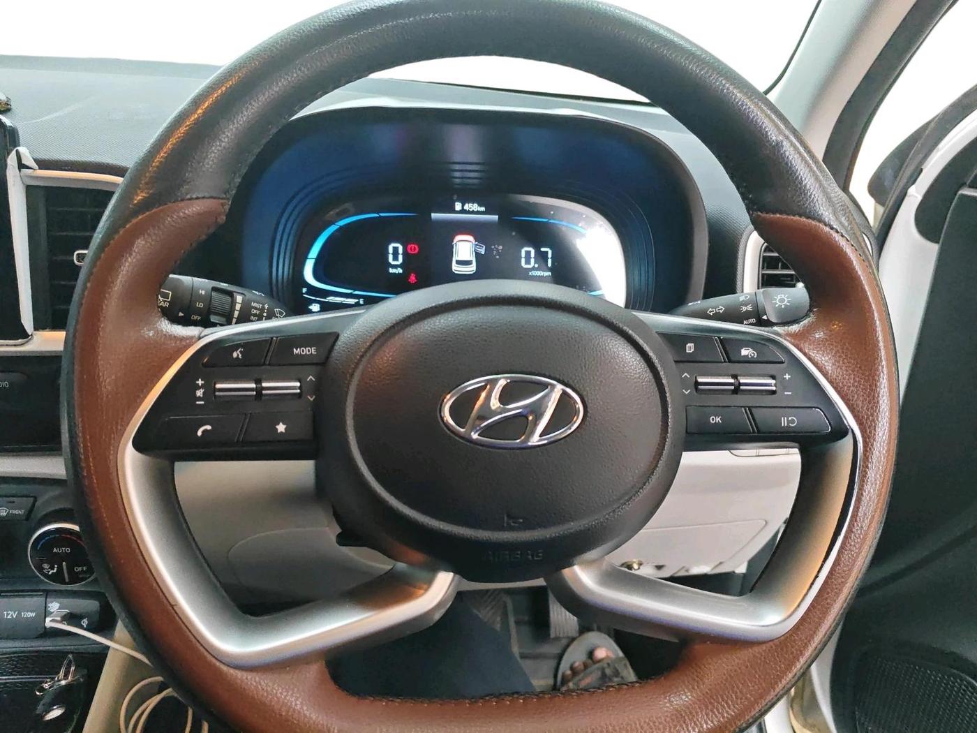 2023 Hyundai VENUE SX 1.5 CRDI, Diesel, Manual, 26,847 km, interior