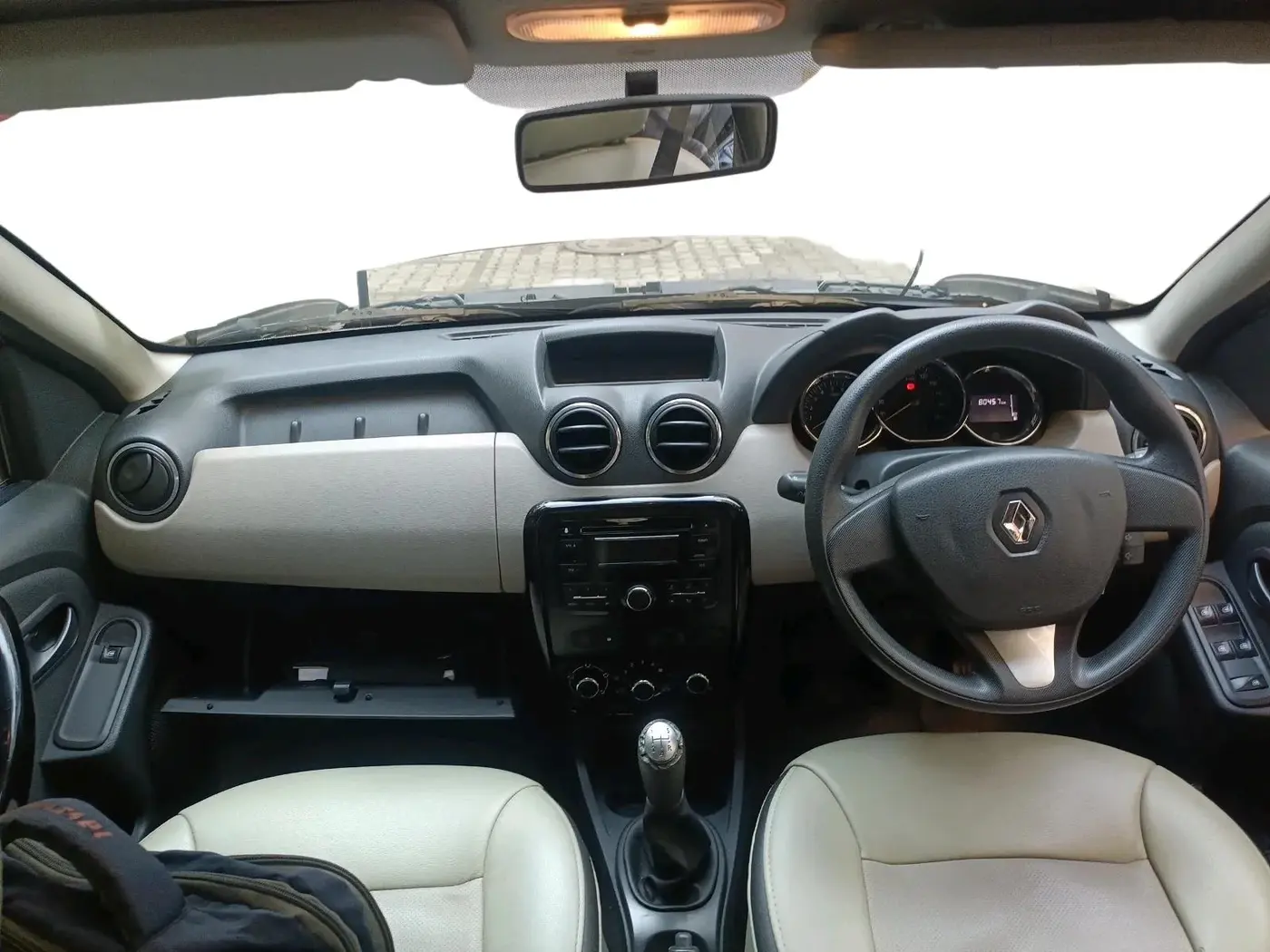 2015 Renault Duster 85 PS RXL DIESEL, Diesel, Manual, 80,457 km, interior