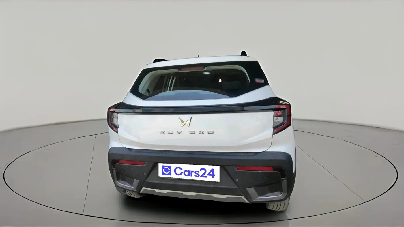 2024 Mahindra XUV 3XO MX3 1.2 L TCMPFi, Petrol, Manual, 41,289 km, exterior