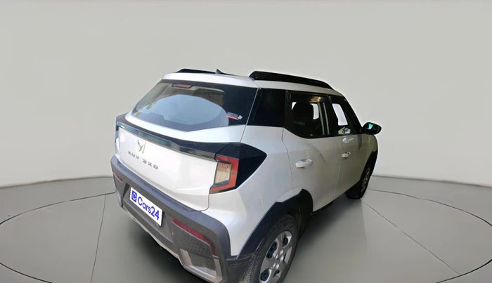2024 Mahindra XUV 3XO MX3 1.2 L TCMPFi, Petrol, Manual, 41,289 km, exterior