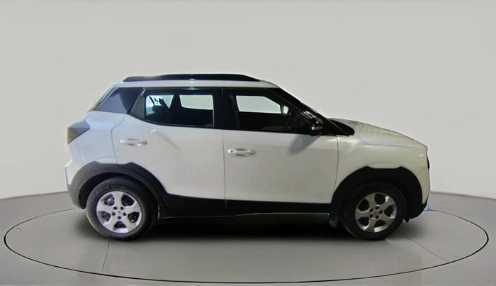 2024 Mahindra XUV 3XO MX3 1.2 L TCMPFi, Petrol, Manual, 41,289 km, exterior