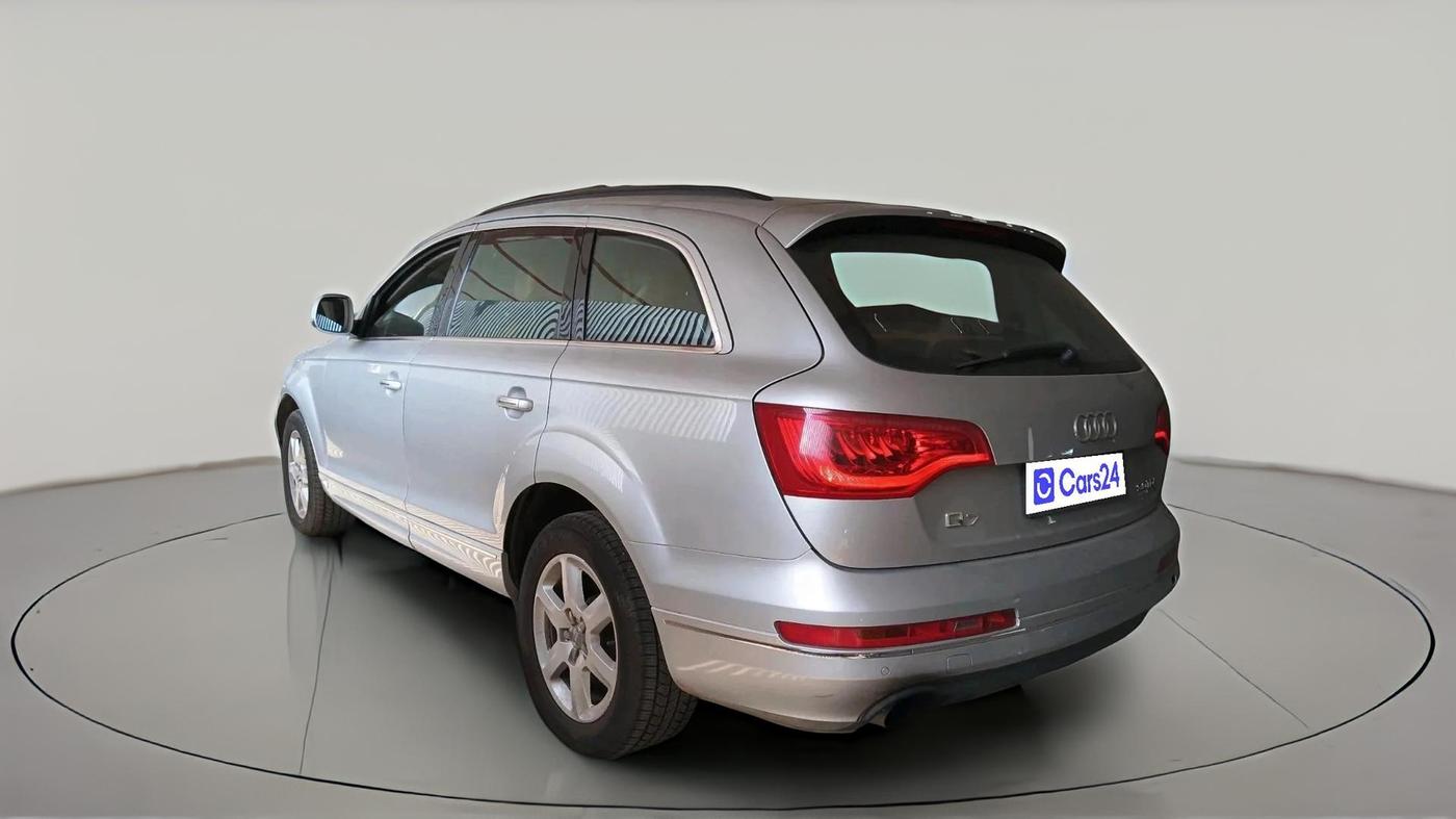2011 Audi Q7 3.0 TDI QUATTRO, Diesel, Automatic, 1,64,119 km, exterior