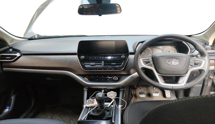 2020 Tata Harrier XT 2.0L KRYOTEC, Diesel, Manual, 33,628 km, interior