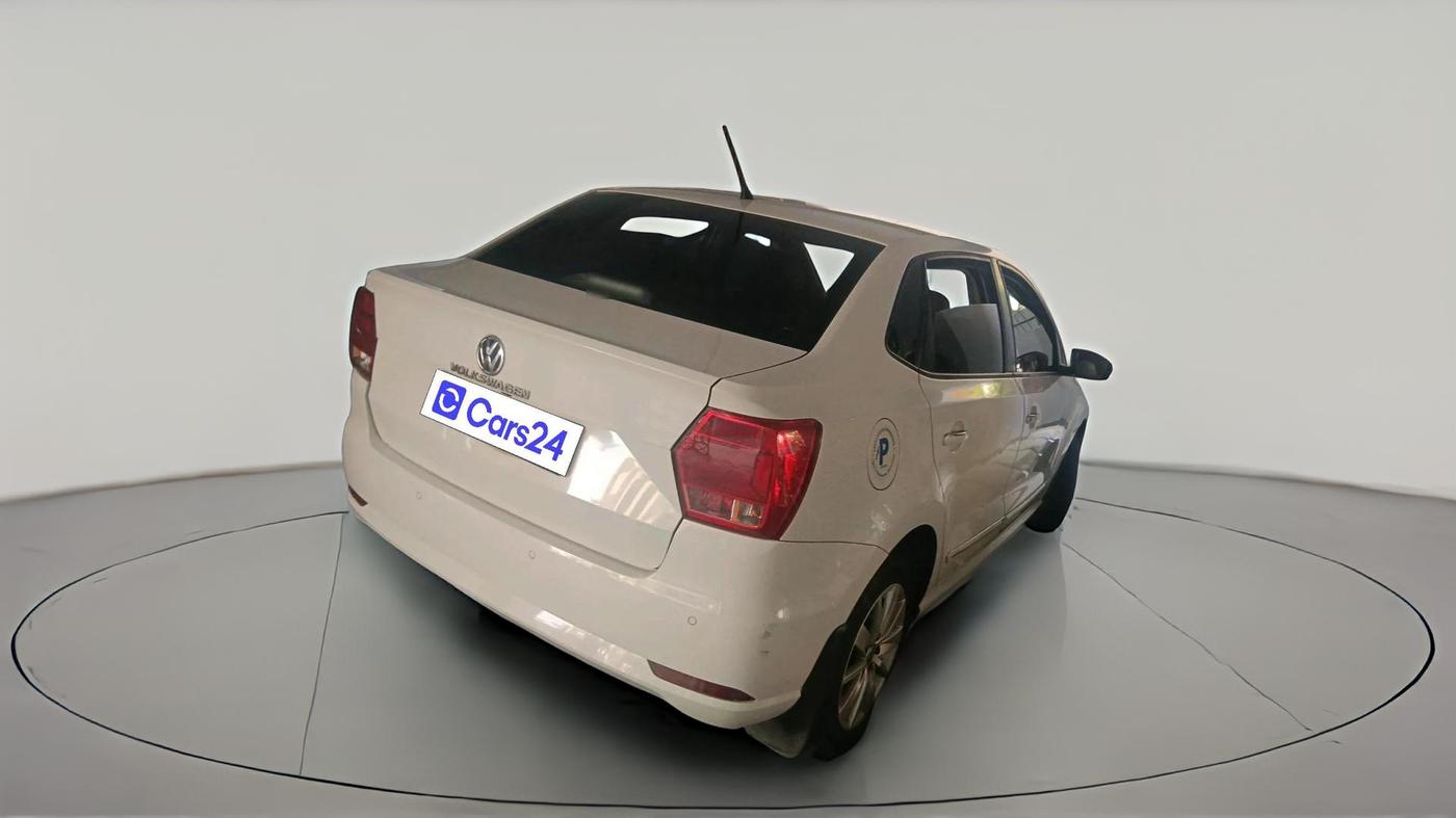 2016 Volkswagen Ameo HIGHLINE1.2L, Petrol, Manual, 1,03,337 km, exterior