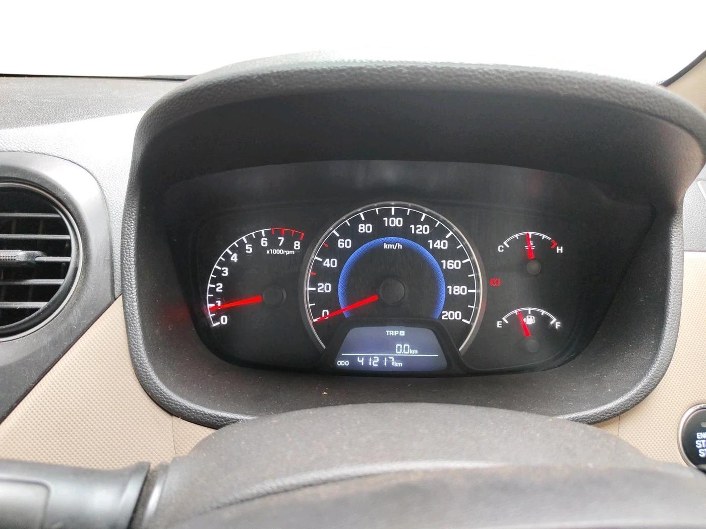 2013 Hyundai Grand i10 SPORTZ 1.2 KAPPA VTVT, Petrol, Manual, 41,217 km, interior