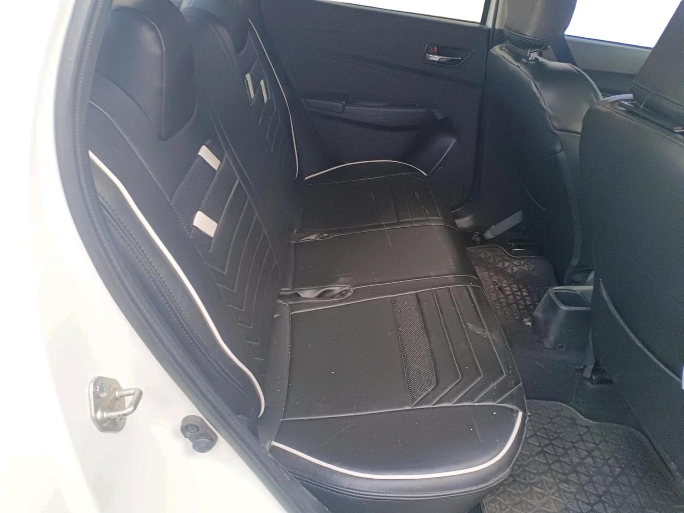 2022 Maruti Swift VXI, Petrol, Manual, 25,078 km, interior