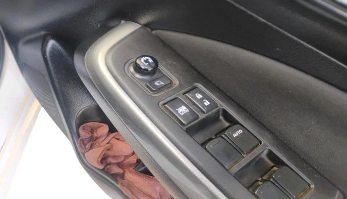 2019 Maruti Swift ZXI PLUS AMT, Petrol, Automatic, 65,065 km, interior