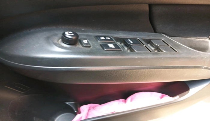 2024 Maruti Swift ZXi Plus Dual Tone, Petrol, Manual, 20,079 km, interior