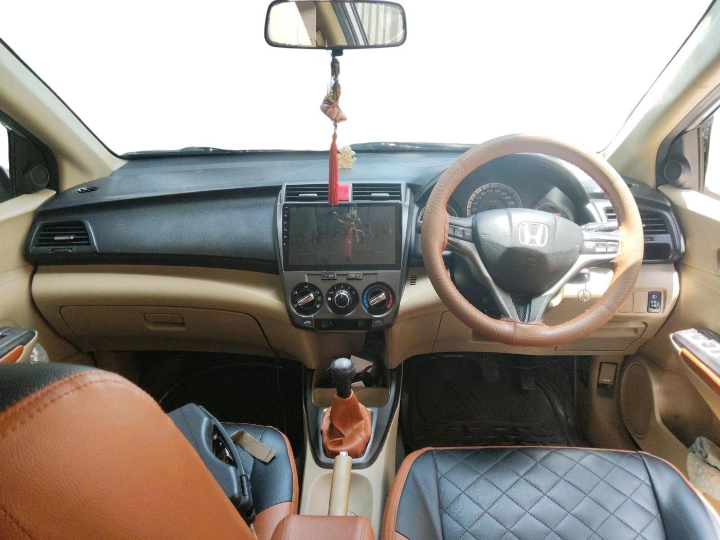 2012 Honda City 1.5L I-VTEC V MT SUNROOF, Petrol, Manual, 1,23,929 km, interior