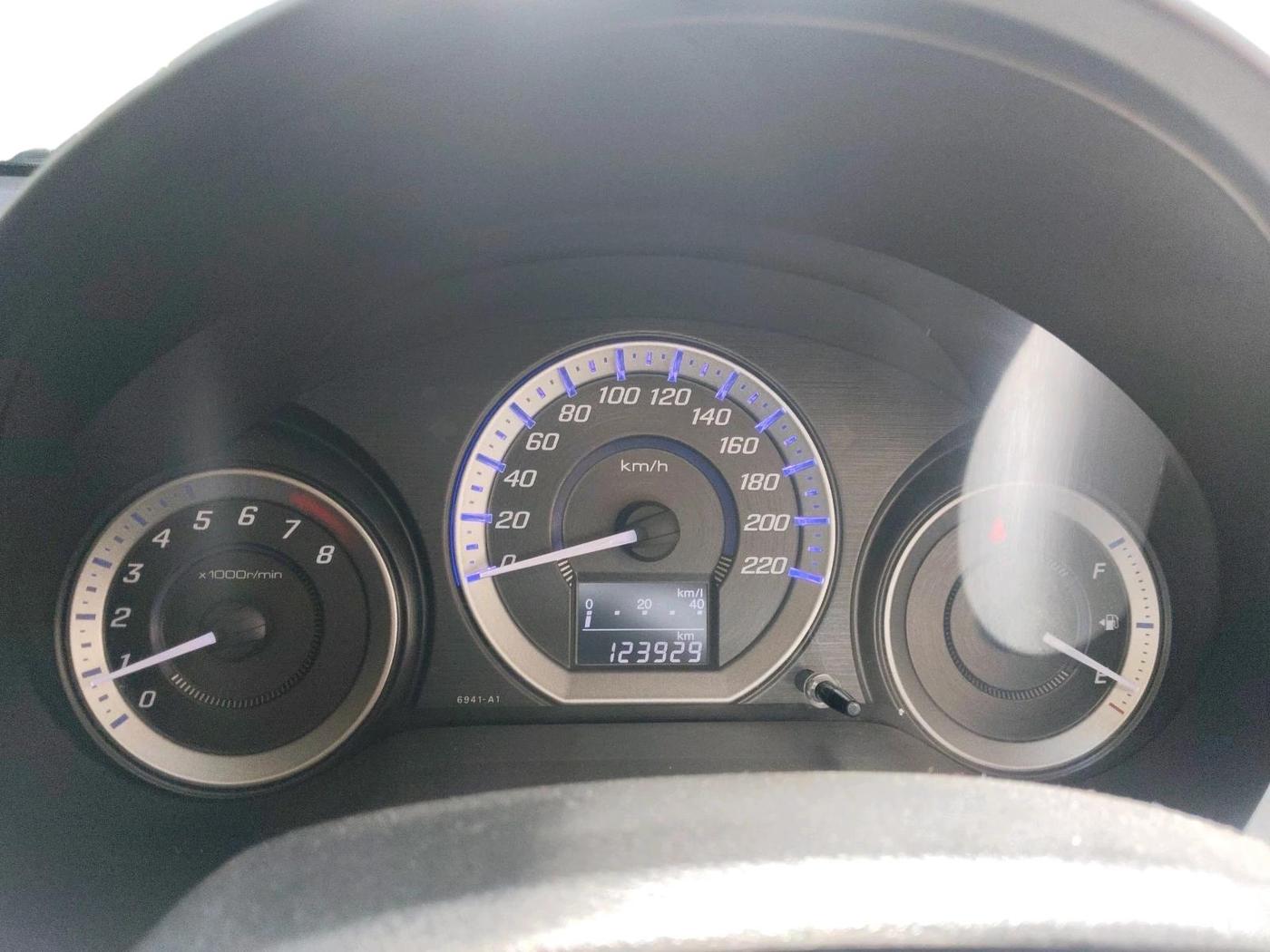 2012 Honda City 1.5L I-VTEC V MT SUNROOF, Petrol, Manual, 1,23,929 km, interior