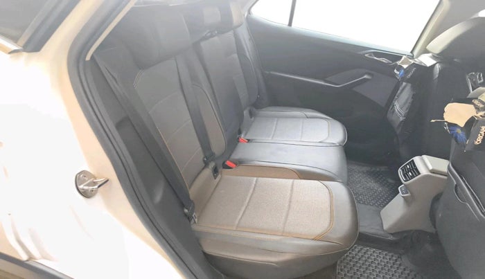 2022 Skoda KUSHAQ STYLE 1.0L TSI AT (6 AIRBAGS), Petrol, Automatic, 64,275 km, interior