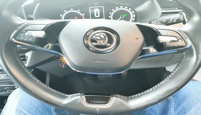 2022 Skoda KUSHAQ STYLE 1.0L TSI AT (6 AIRBAGS), Petrol, Automatic, 64,275 km, interior