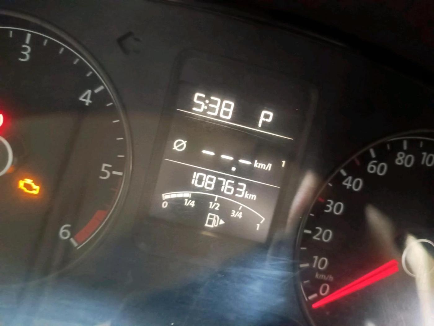 2016 Volkswagen Vento HIGHLINE 1.5 AT, Diesel, Automatic, 1,08,763 km, interior