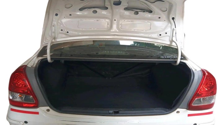 2011 Toyota Etios V, Petrol, Manual, 87,274 km, exterior
